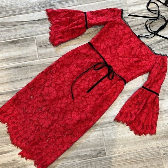 Alexis Red Lace Strapless Dress With Sleeves Small - Picture 7 of 11